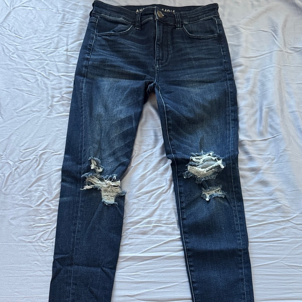 American Eagle Distressed Blue Jeans